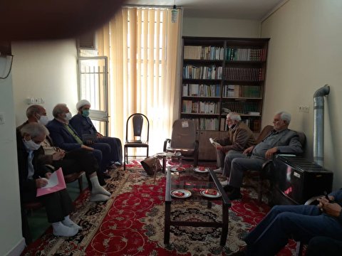 دیدار رئیس ستاد بازسازی عتبات عالیات استان اصفهان با هیات امنای ستاد عتبات شهرستان اردستان
