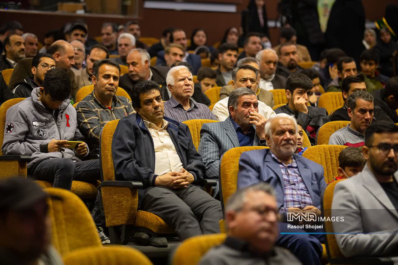اختتامیه جشنواره فیلم مستند ، عکس و نماهنگ اربعین حسینی با حضور رئیس ستاد مرکزی اربعین در اصفهان برگزار شد