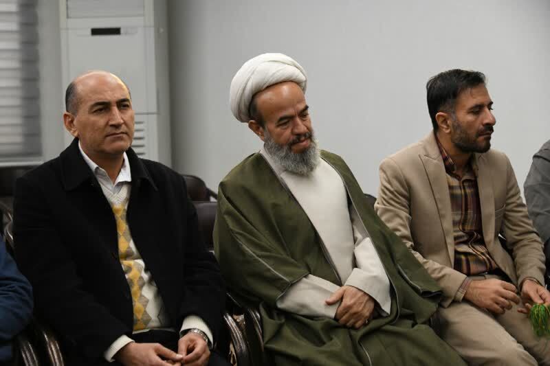 دیدار دبیرخانه همایش توسعه و بازسازی عتبات عالیات در گذر تاریخ با نماینده ولی فقیه در استان اصفهان دیدار دبیرخانه همایش توسعه و بازسازی عتبات عالیات در گذر تاریخ با نماینده ولی فقیه در استان اصفهان