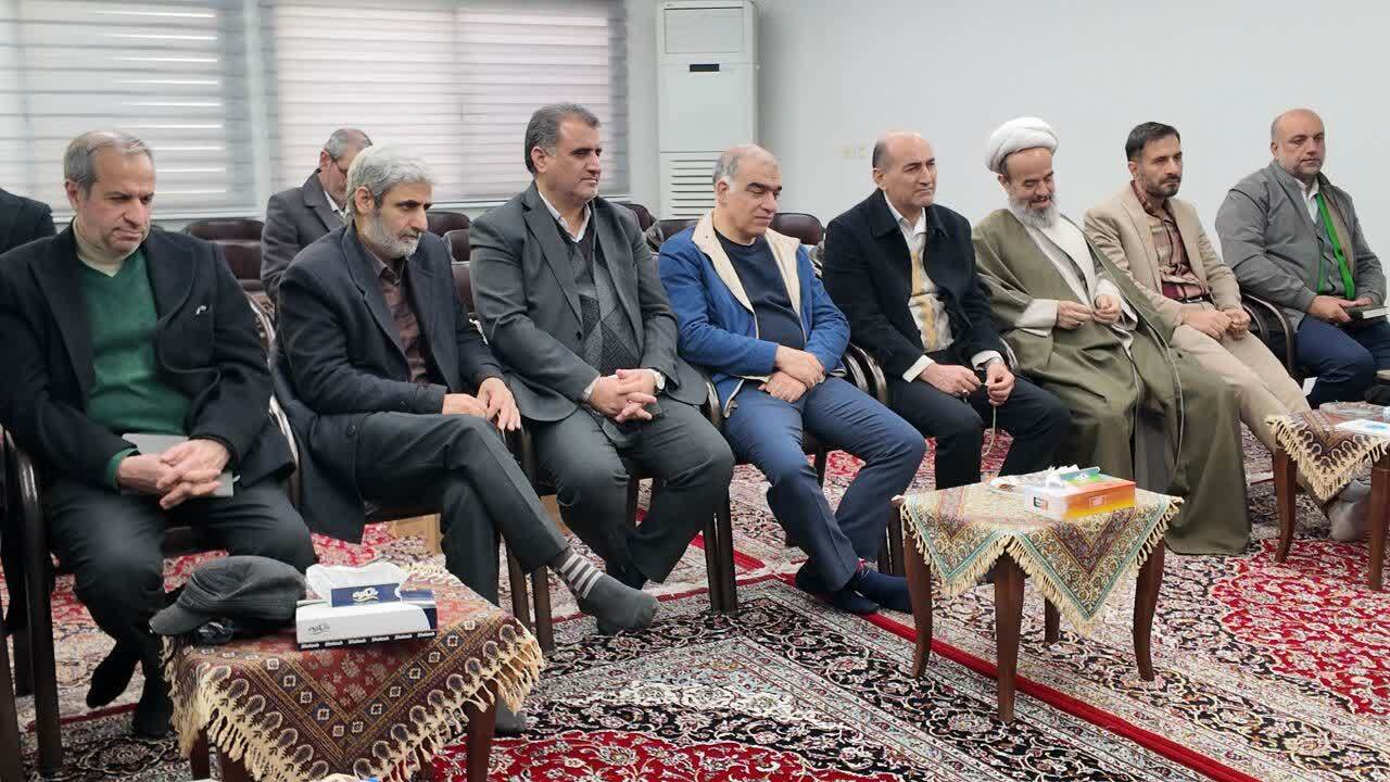 دیدار دبیرخانه همایش توسعه و بازسازی عتبات عالیات در گذر تاریخ با نماینده ولی فقیه در استان اصفهان دیدار دبیرخانه همایش توسعه و بازسازی عتبات عالیات در گذر تاریخ با نماینده ولی فقیه در استان اصفهان